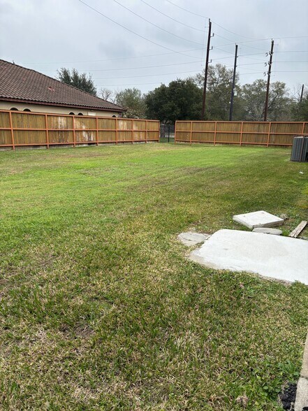 More Photos Of 22325 Gosling Rd, Spring Unknown For Lease