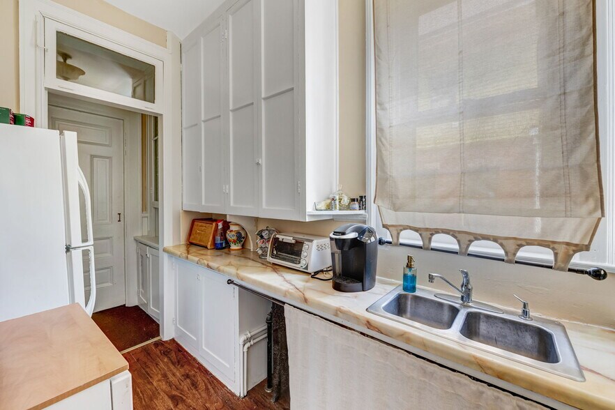 More Photos Of 461 Linwood Ave, Buffalo Apartments For Sale