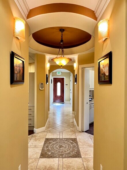 More Photos Of 652-670 E Santa Clara St, San Jose Medical For Sale