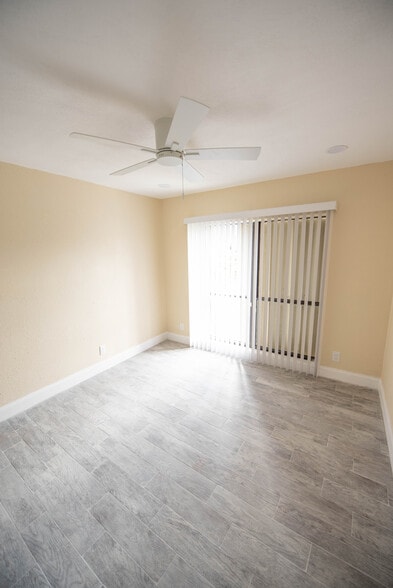 More Photos Of 1845 N Congress Ave, West Palm Beach Multifamily For Sale
