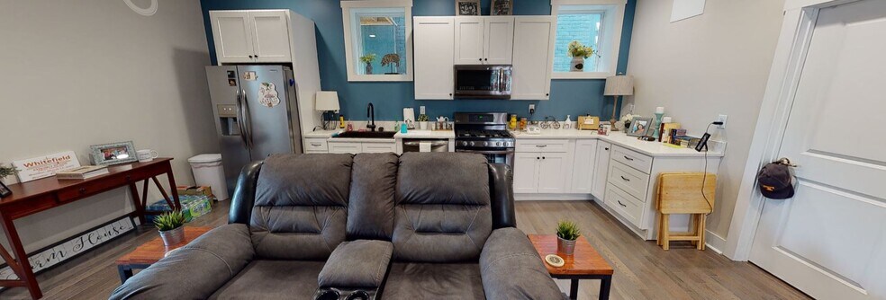 More Photos Of 924 E 8th St, Chattanooga Dormitory For Sale