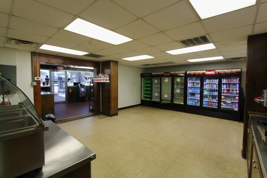 More Photos Of 1301 N Cashua Dr, Florence Specialty For Lease