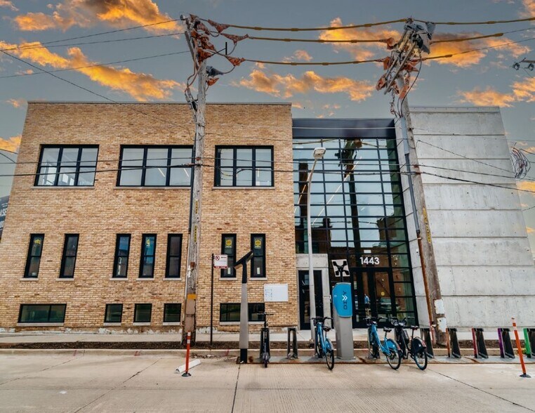 More Photos Of 1443 W Wabansia Ave, Chicago Office For Lease