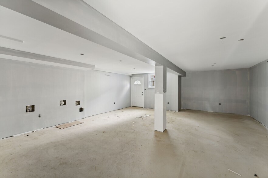 More Photos Of 37-12 Francis Lewis Blvd, Flushing Apartments For Sale
