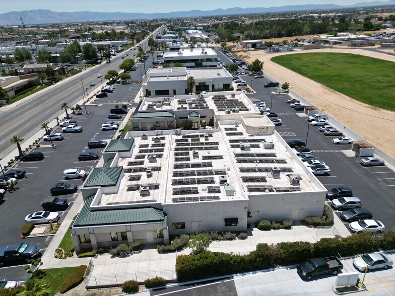 More Photos Of 12640 Hesperia Rd, Victorville Medical For Lease