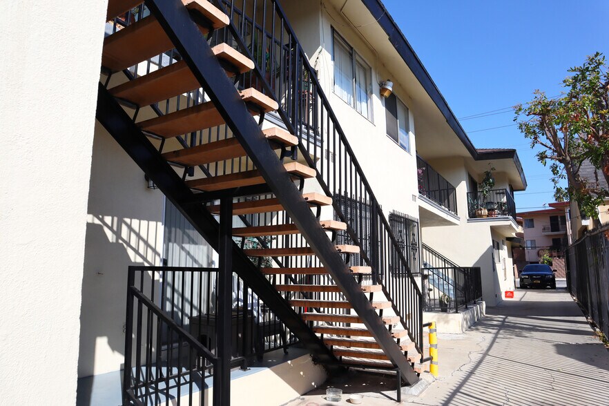 More Photos Of 413 N Market St, Inglewood Apartments For Sale