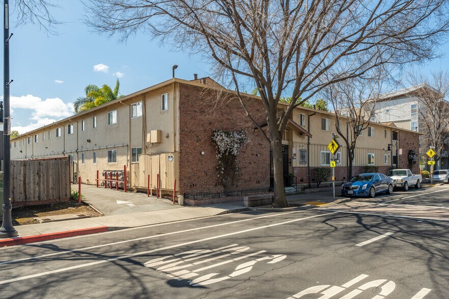 More Photos Of 1760 Bay Rd, East Palo Alto Multifamily For Sale