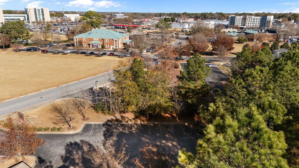 More Photos Of 2223 Hemby Ln, Greenville Medical For Sale