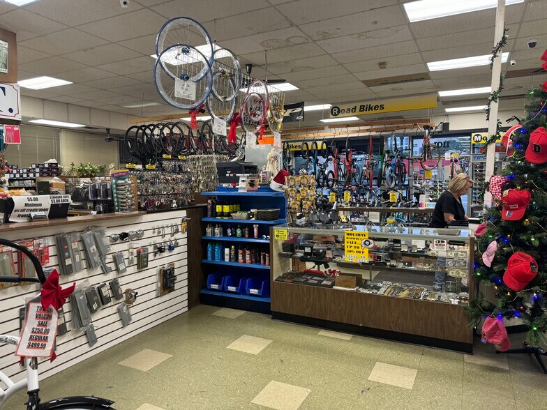 More Photos Of 1101 N Federal Hwy, Hollywood Freestanding For Sale