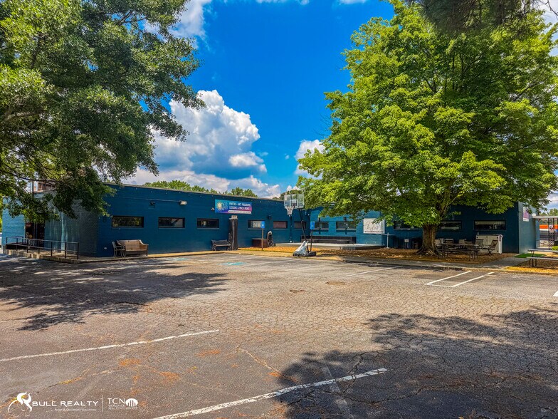 More Photos Of 558 Medlock Rd, Decatur General Retail For Sale