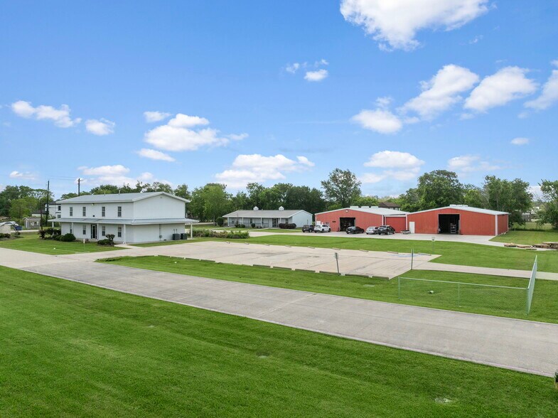 Primary Photo Of 421 Jones Rd, Highlands Warehouse For Lease