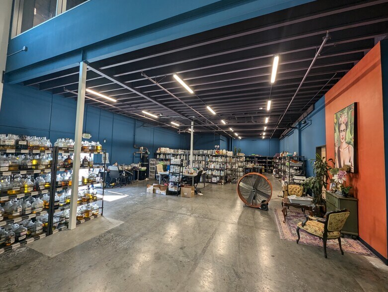 More Photos Of 21010 S Figueroa St, Carson Showroom For Sale