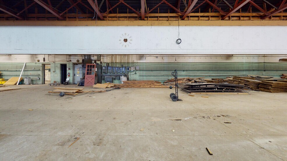 More Photos Of 626 5th St W, Huntington Bowling Alley For Sale