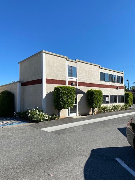 Primary Photo Of 1920 E Katella Ave, Orange Medical For Lease