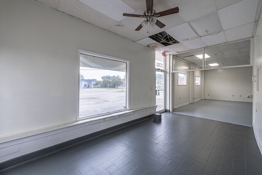 More Photos Of 2311 Hungary Rd, Richmond Freestanding For Sale