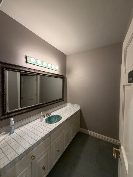 More Photos Of 4645 Tinker Diagonal St, Oklahoma City Loft Creative Space For Sale