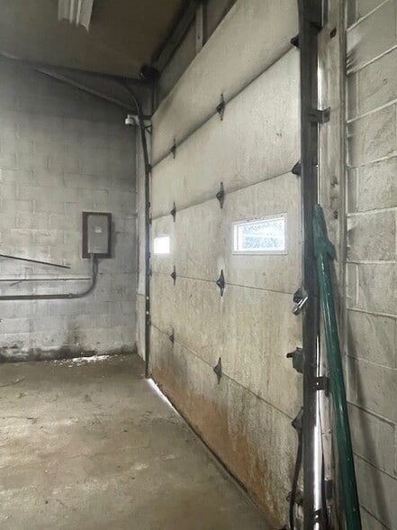 More Photos Of 524 Hinman Ave, Buffalo Service Station For Sale