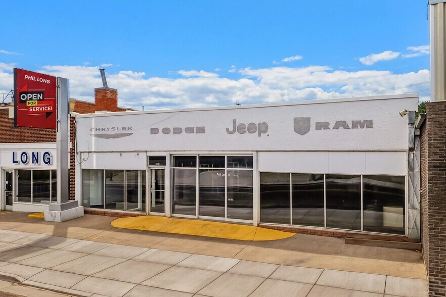 More Photos Of 422-426 E Main St, Trinidad Auto Dealership For Sale