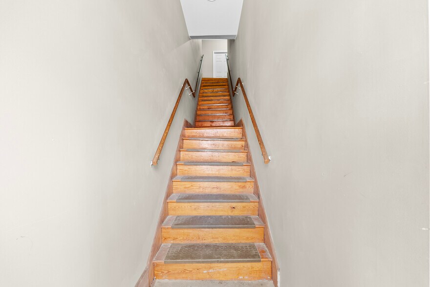 More Photos Of 215 S Main St, Blackstone Storefront For Sale