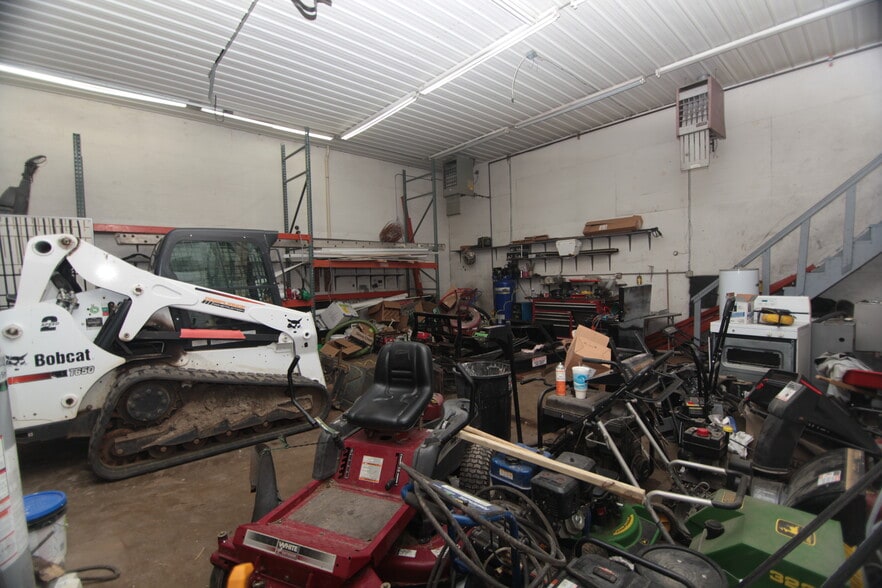 More Photos Of 4706 12th St, Rock Island Auto Dealership For Sale