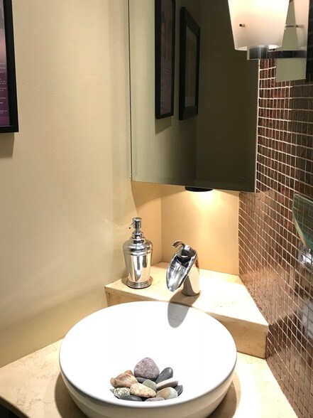 More Photos Of 851 Main St, Weymouth Medical For Sale