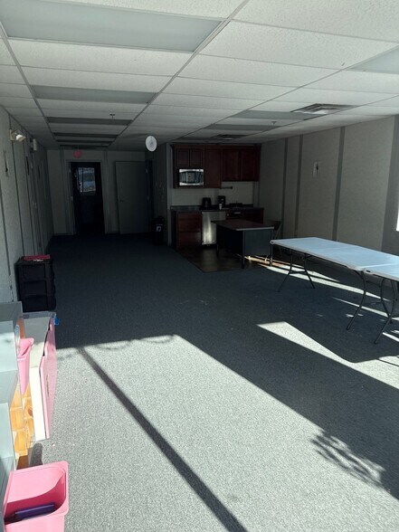 More Photos Of 7410 Coca Cola Dr, Hanover Research And Development For Lease