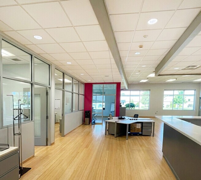 More Photos Of 5301 Park Circle Dr, Kalamazoo Service For Sale