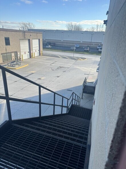More Photos Of 18673 Dix Toledo, Brownstown Industrial For Lease