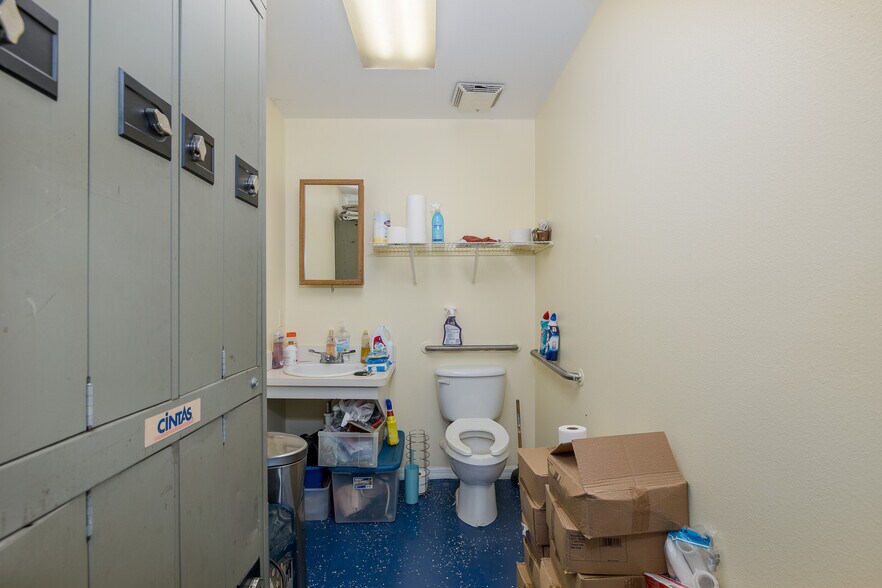 More Photos Of 6151 Springer Dr, Port Richey Warehouse For Sale