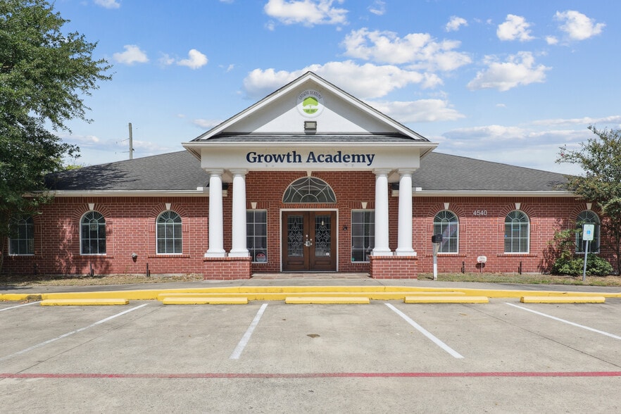 Primary Photo Of 4540 FM 1960 Rd W, Houston Medical For Lease