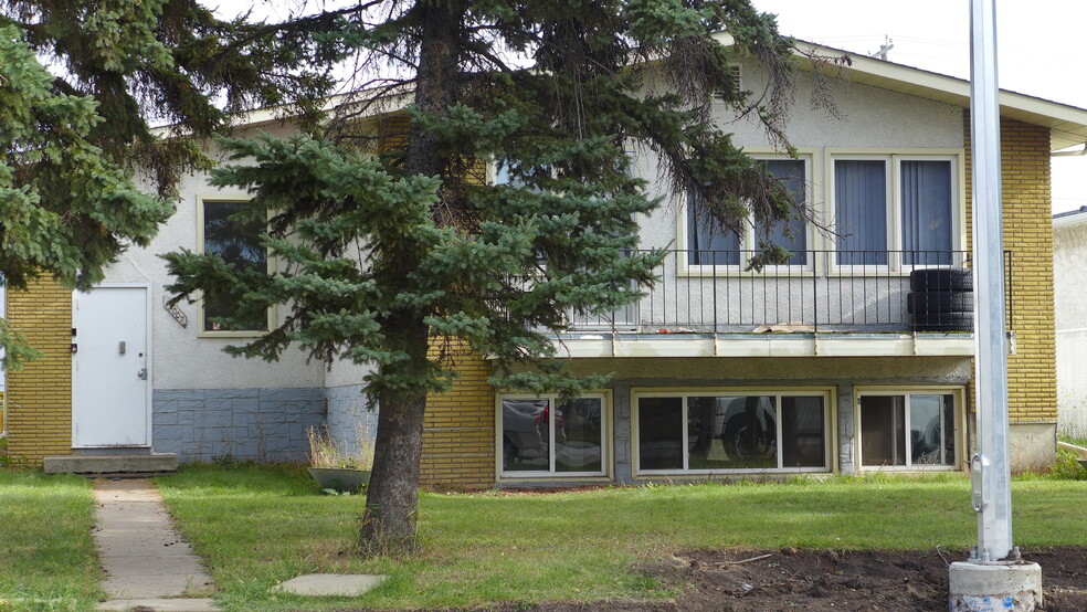 Primary Photo Of 13007 83rd St NW, Edmonton Apartments For Sale