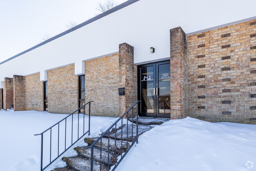More Photos Of 1031 Cromwell Bridge Rd, Towson Flex For Lease