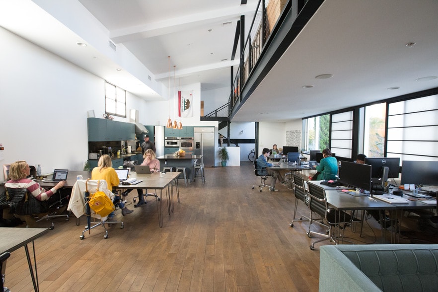 More Photos Of 2100 Abbot Kinney Blvd, Venice Office For Lease