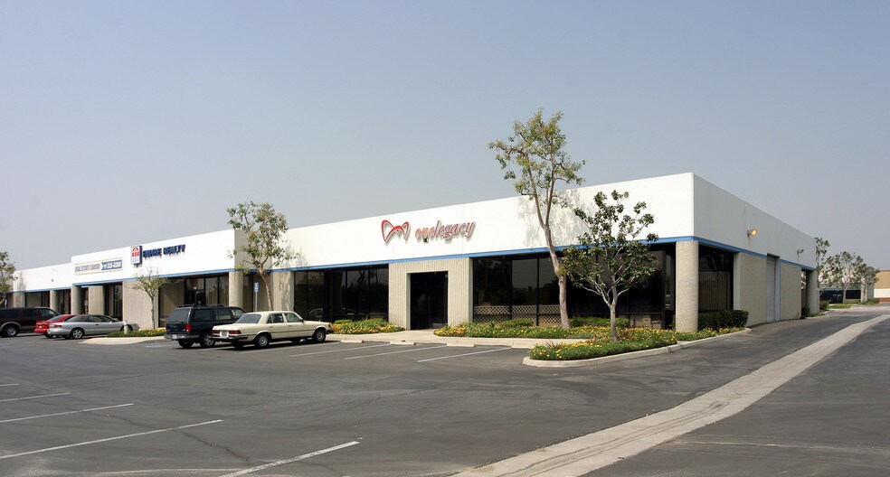 More Photos Of 1701-1755 Orange Tree Ln, Redlands Office For Lease