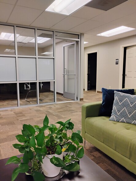 More Photos Of 205 S Liberty St, Harrisonburg General Retail For Lease