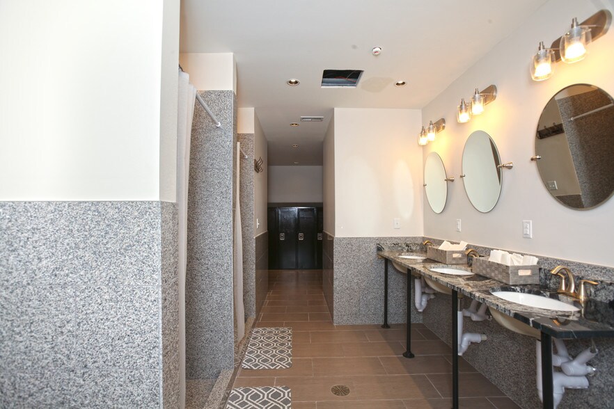 More Photos Of 720 Olive St, Saint Louis Office Residential For Lease