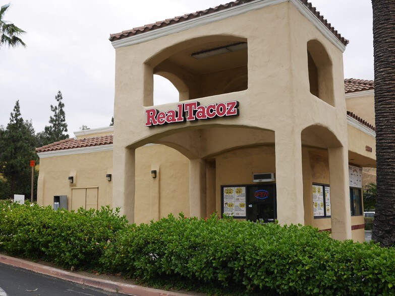 More Photos Of 22200-22290 La Palma, Yorba Linda Unknown For Lease