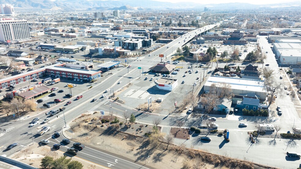 More Photos Of 655 N Wells Ave, Reno Storefront Retail Residential For Lease