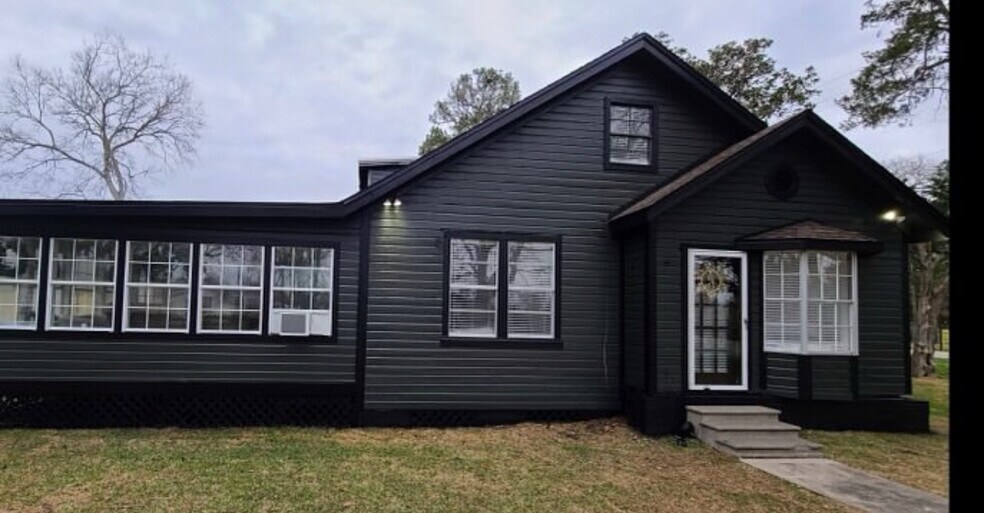 More Photos Of 15911 Fir Rd, Santa Fe Daycare Center For Sale