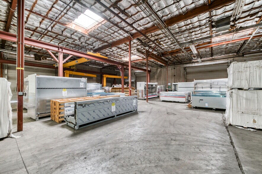 More Photos Of 5333 N Cornelia Ave, Fresno Warehouse For Sale