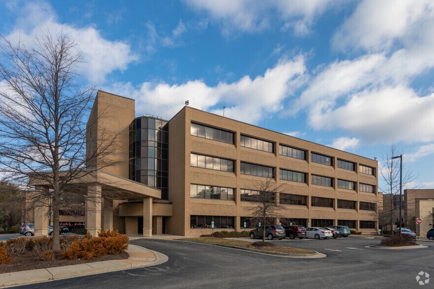 More Photos Of 7605 Forest Ave, Richmond Medical For Sale