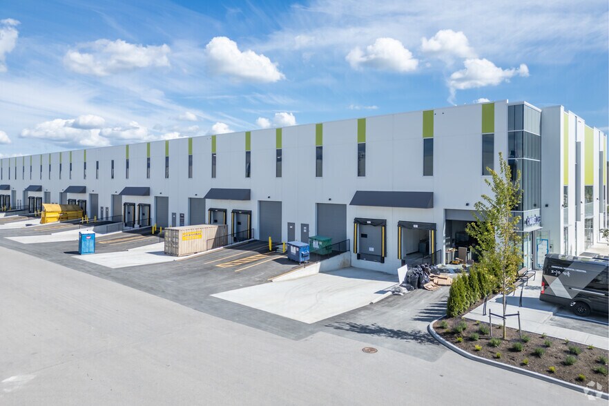 More Photos Of 19265 Airport Way, Pitt Meadows Warehouse For Lease
