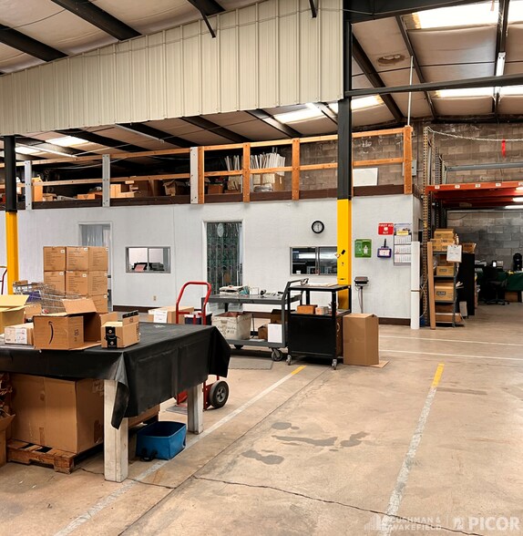 More Photos Of 1300 N Mariposa Ranch Rd, Nogales Warehouse For Lease