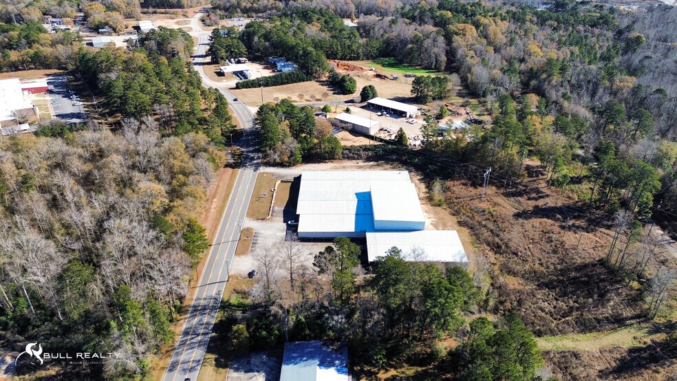 More Photos Of 210 E Lukken Industrial Dr, Lagrange Warehouse For Lease