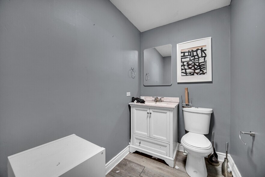 More Photos Of 8546-8554 S Stony Island Ave, Chicago Unknown For Lease