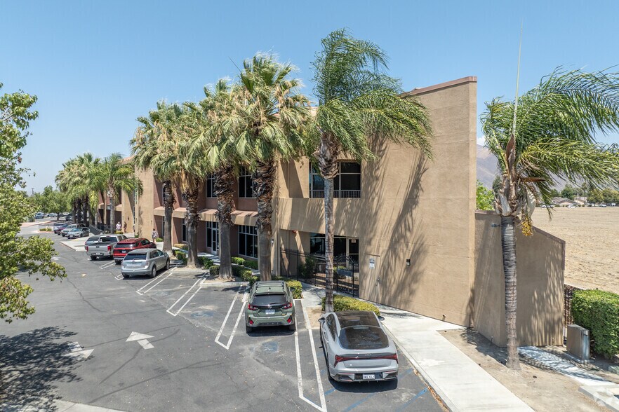 More Photos Of 1695 San Jacinto Ave, San Jacinto Medical For Lease