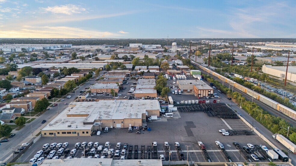More Photos Of 1529 N 31st Ave, Melrose Park Truck Terminal For Lease