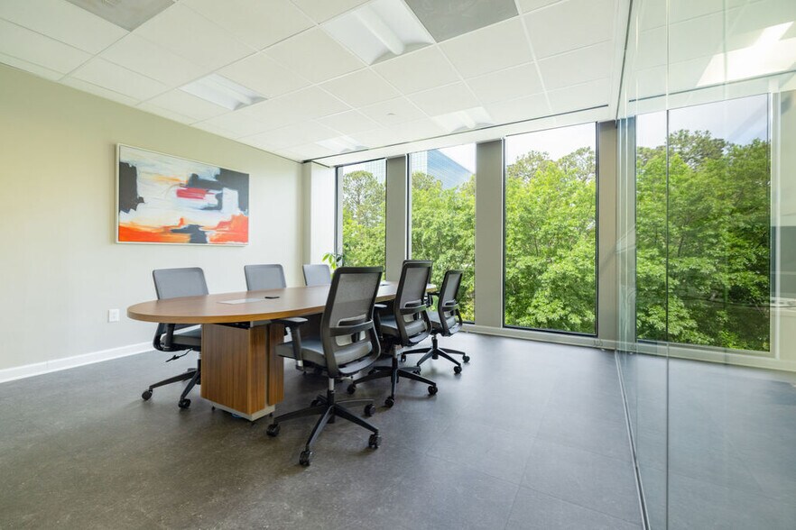 More Photos Of 56 Perimeter Ctr E, Atlanta Office For Lease