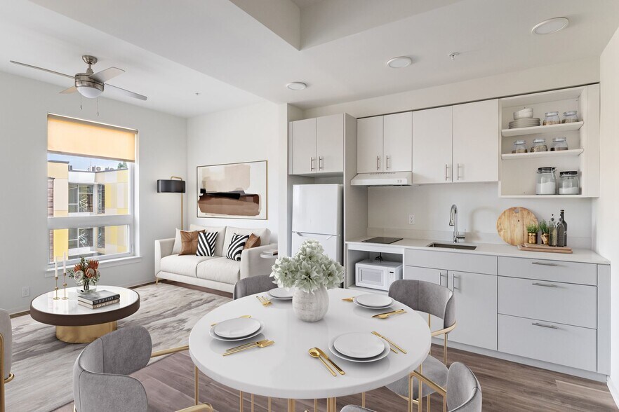 More Photos Of 5460 N Interstate Ave, Portland Apartments For Lease