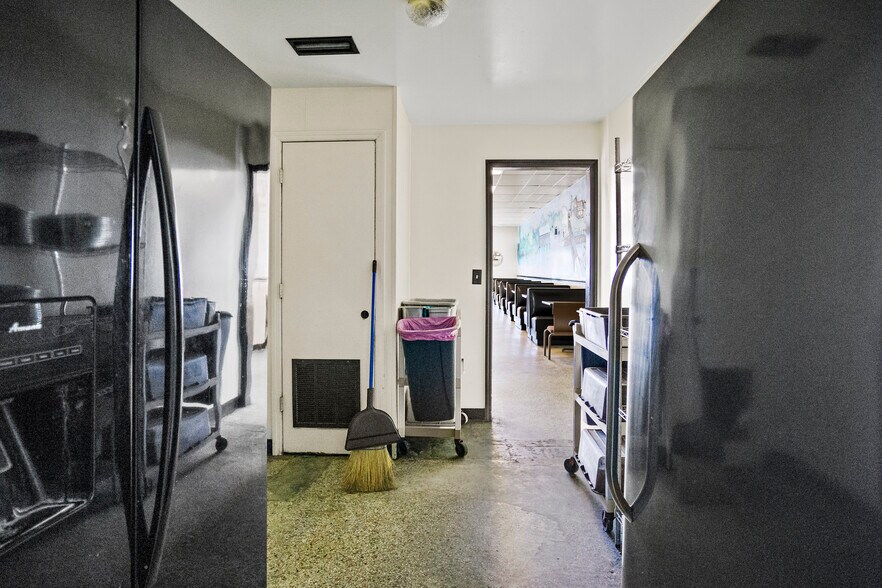 More Photos Of 20737 Central Ave, Blountstown Restaurant For Sale